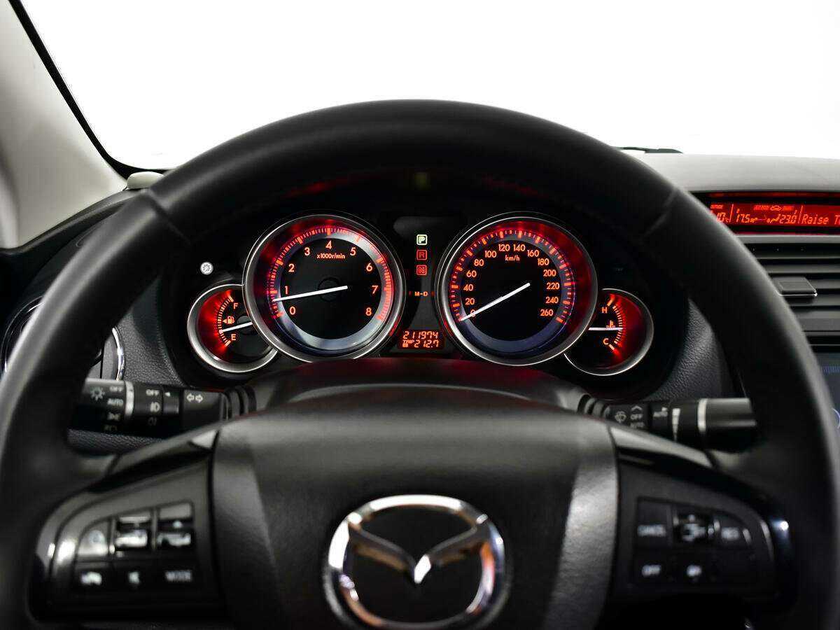 Mazda 6 с пробегом — 2010 год. Фото: #8