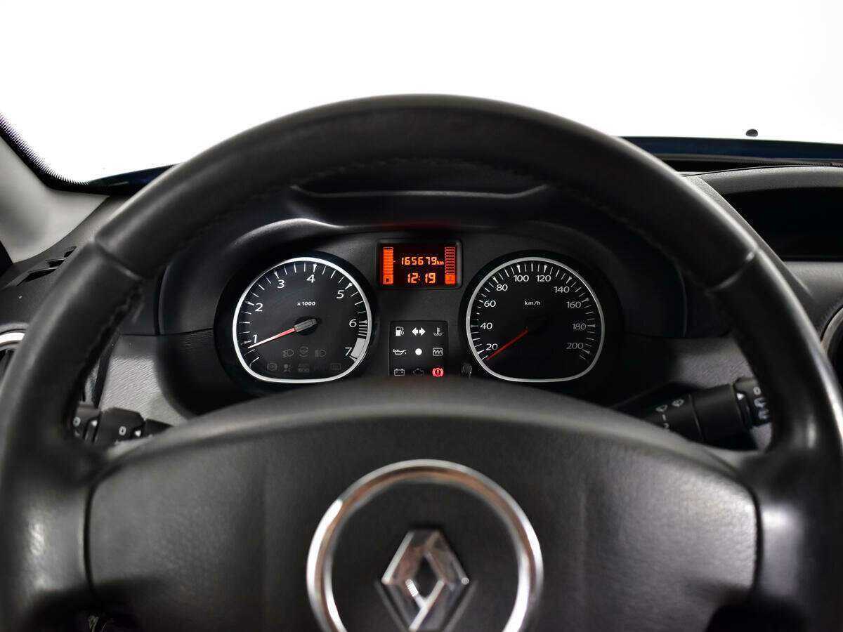 Renault Duster с пробегом — 2015 год. Фото: #10