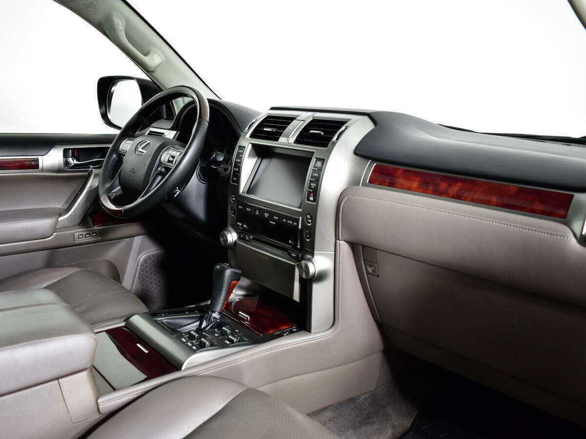 Lexus GX с пробегом — 2011 год. Фото: #8