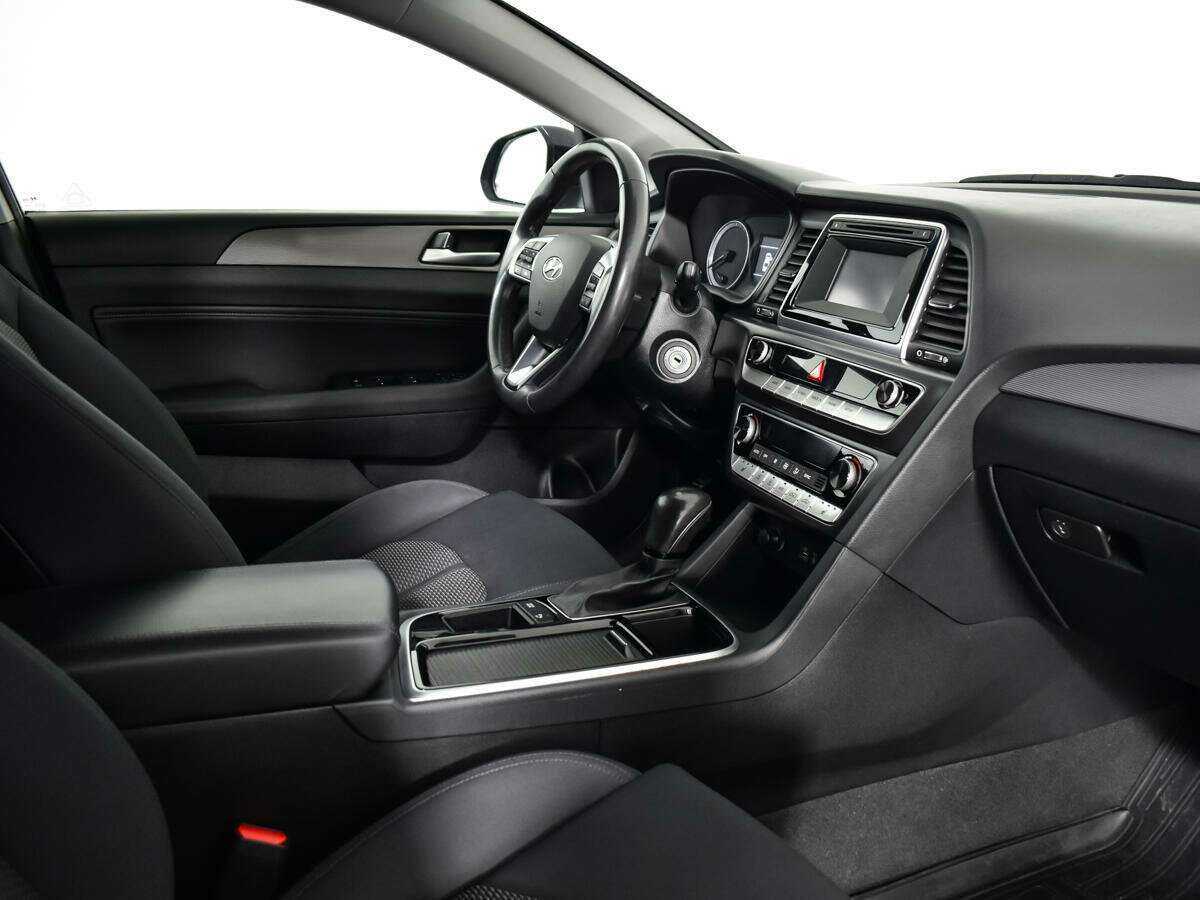 Hyundai Sonata с пробегом — 2017 год. Фото: #8