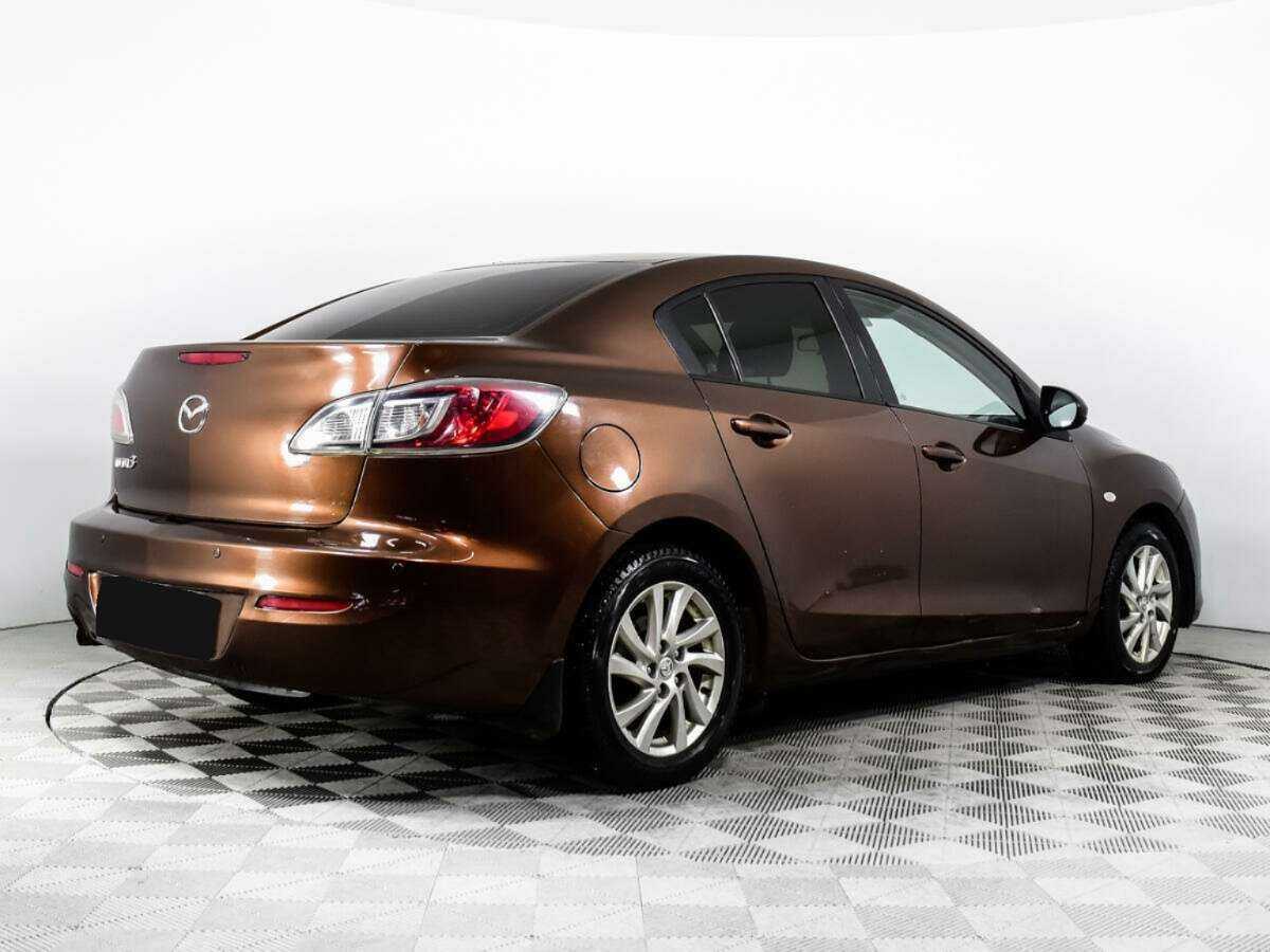 Mazda 3 с пробегом — 2012 год. Фото: #4
