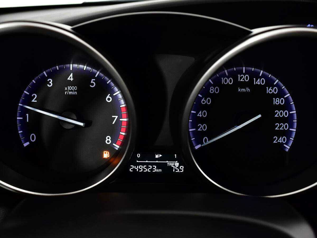 Mazda 3 с пробегом — 2012 год. Фото: #10