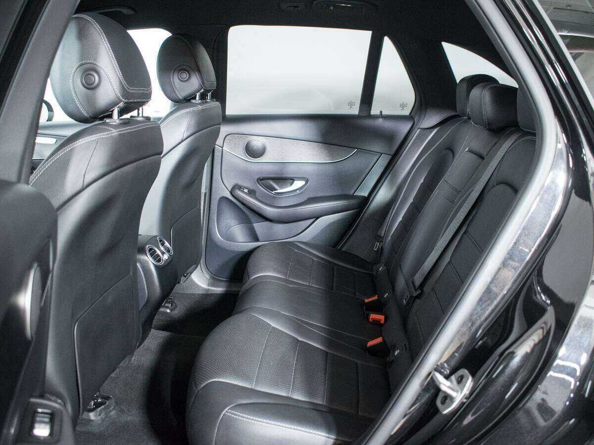 Mercedes-Benz GLC с пробегом — 2022 год. Фото: #9