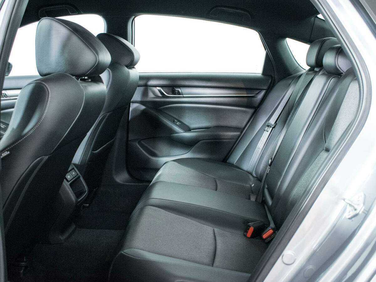 Honda Accord с пробегом — 2022 год. Фото: #9
