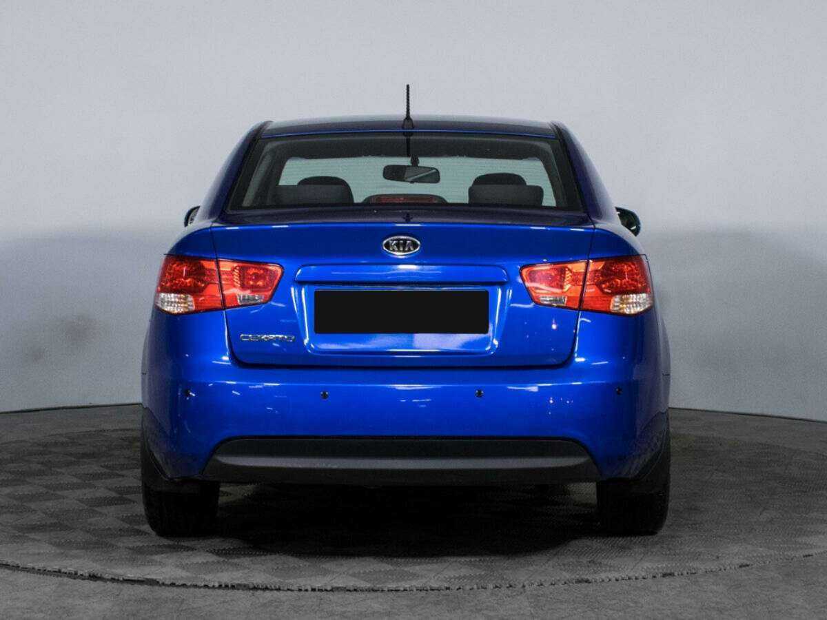 Kia Cerato с пробегом — 2011 год. Фото: #4