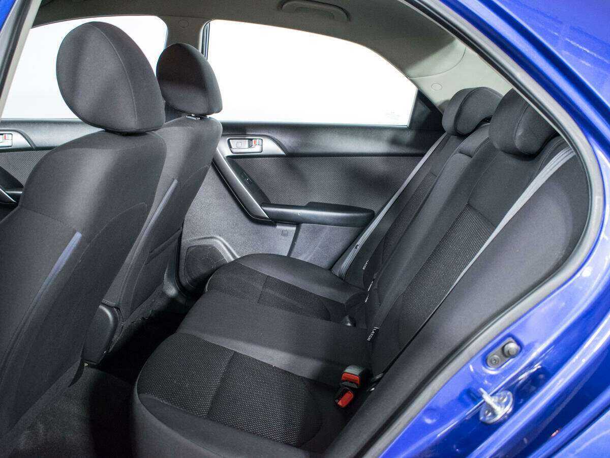 Kia Cerato с пробегом — 2011 год. Фото: #7