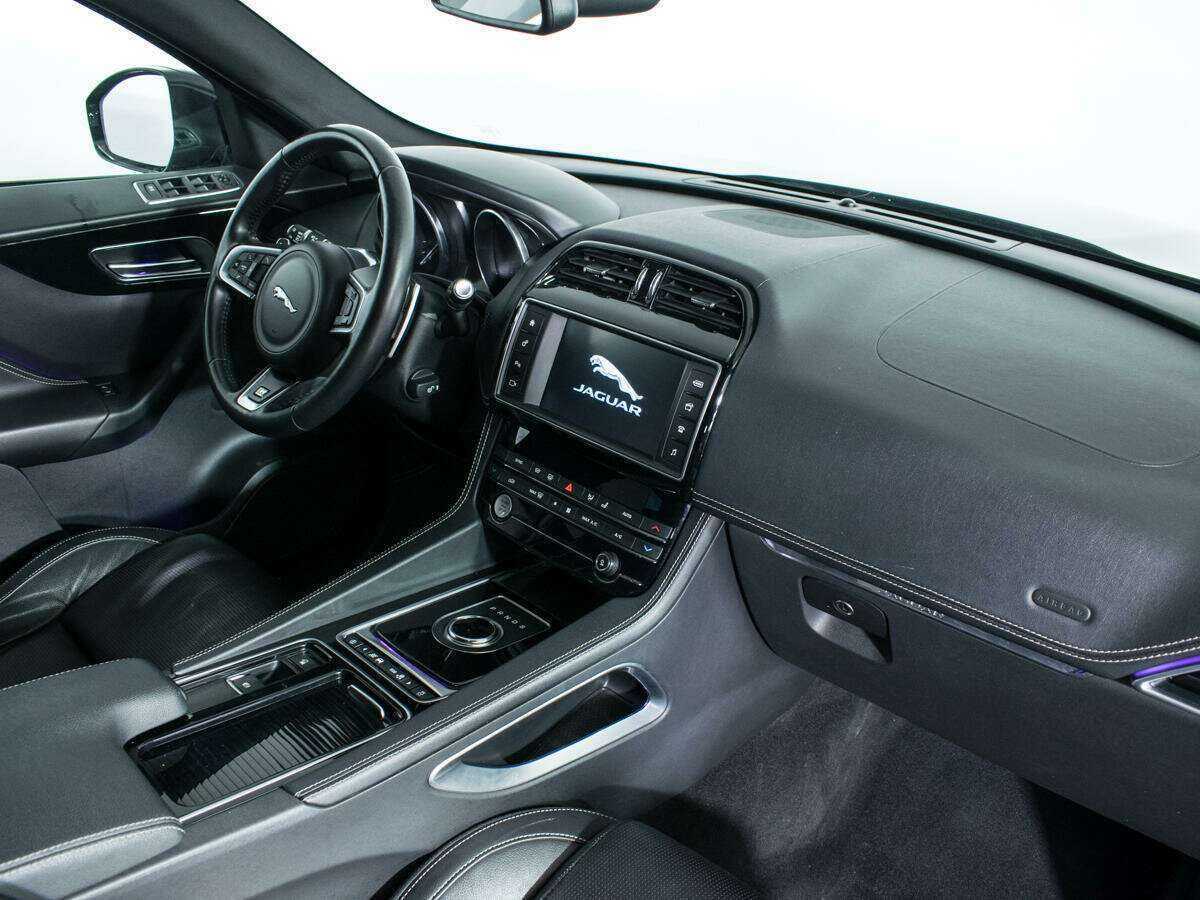 Jaguar F-Pace с пробегом — 2017 год. Фото: #8