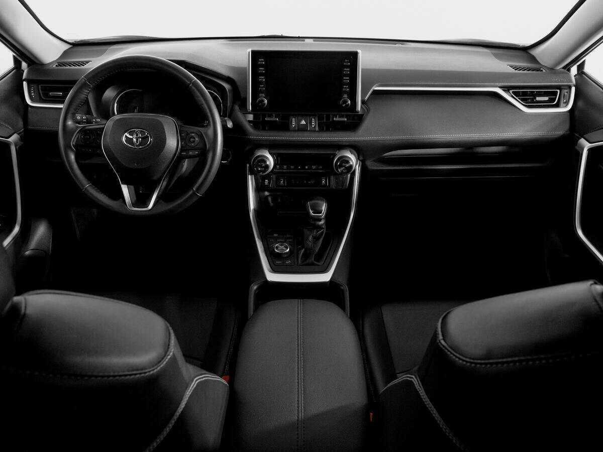 Toyota RAV4 с пробегом — 2021 год. Фото: #11