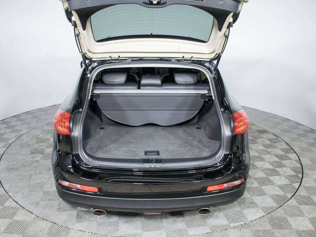 Infiniti EX с пробегом — 2011 год. Фото: #17