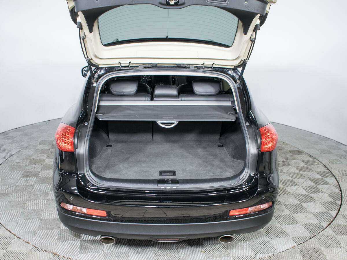 Infiniti EX с пробегом — 2011 год. Фото: #18