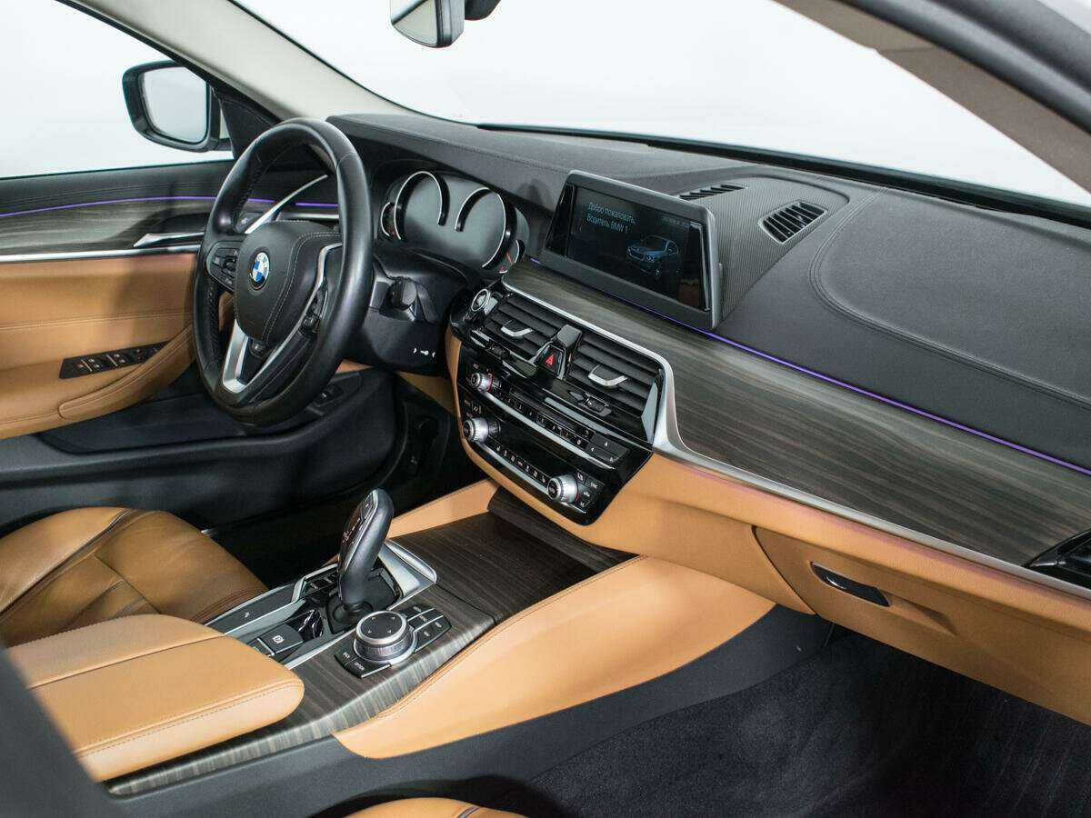 BMW 5 серии с пробегом — 2018 год. Фото: #8