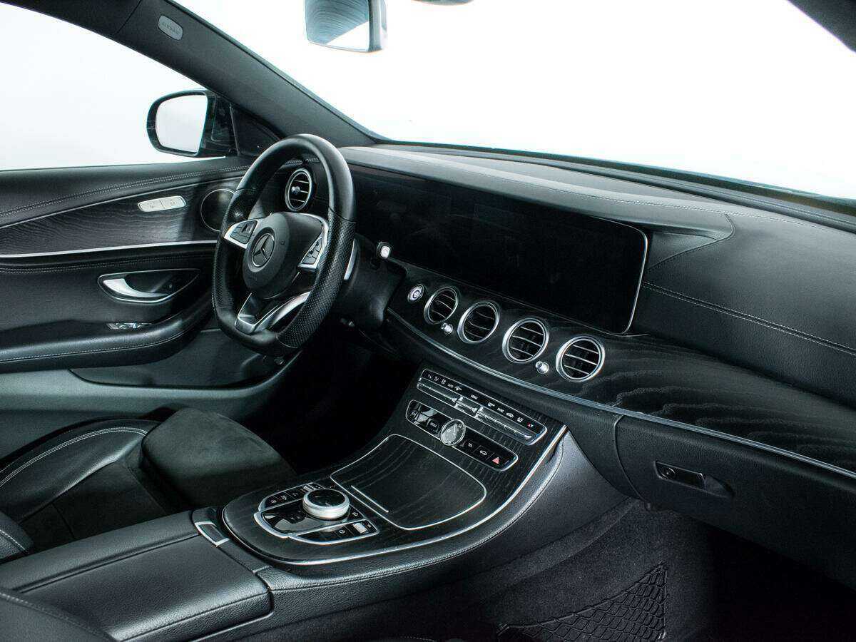 Mercedes-Benz E-Класс с пробегом — 2018 год. Фото: #8