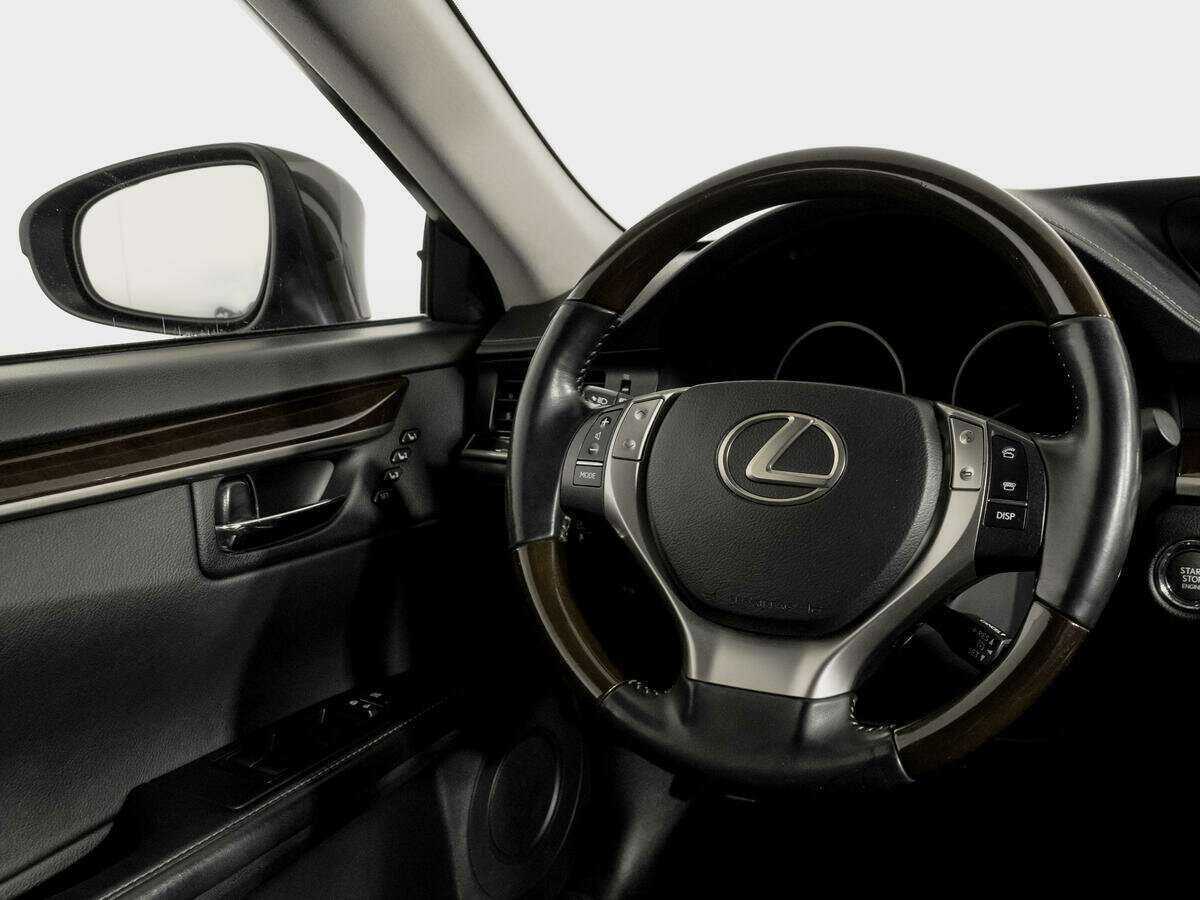 Lexus ES с пробегом — 2013 год. Фото: #15