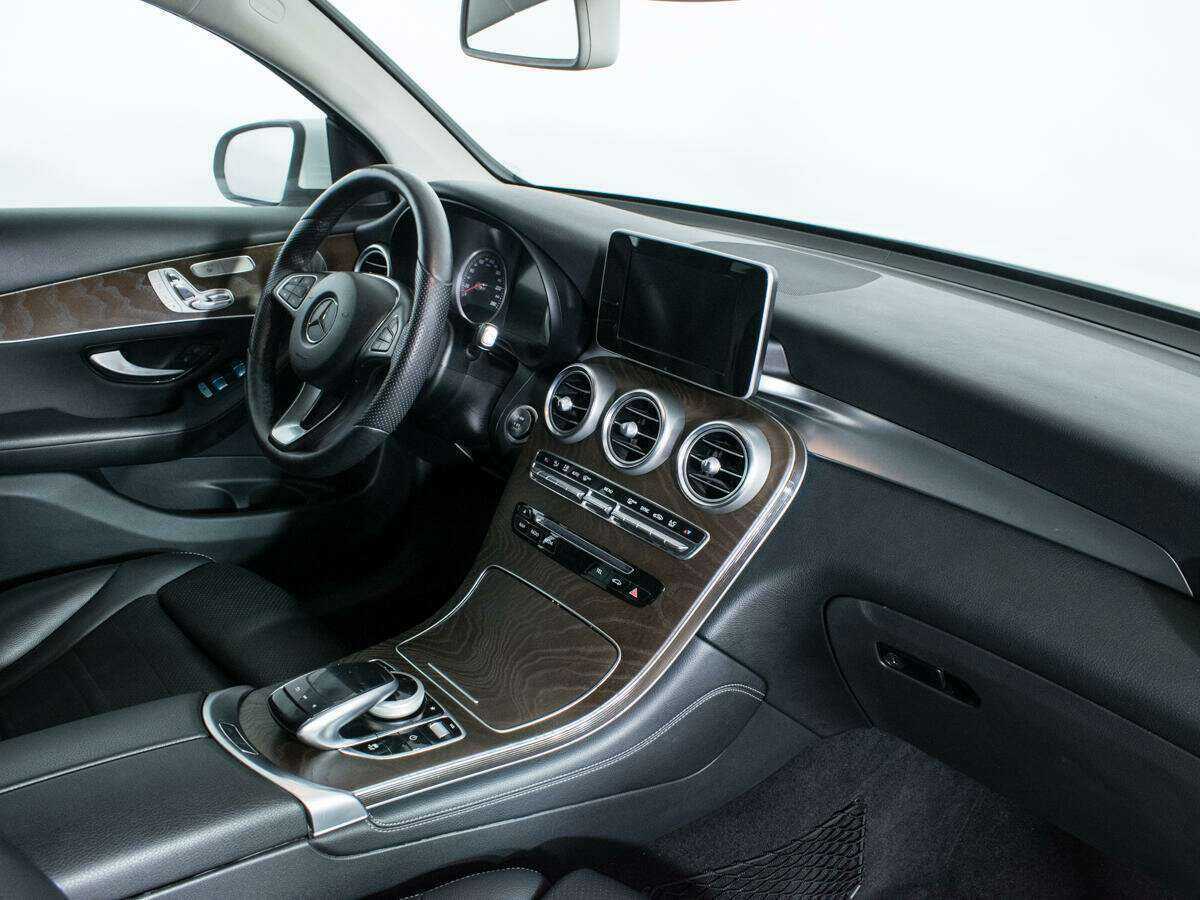 Mercedes-Benz GLC Coupe с пробегом — 2017 год. Фото: #6