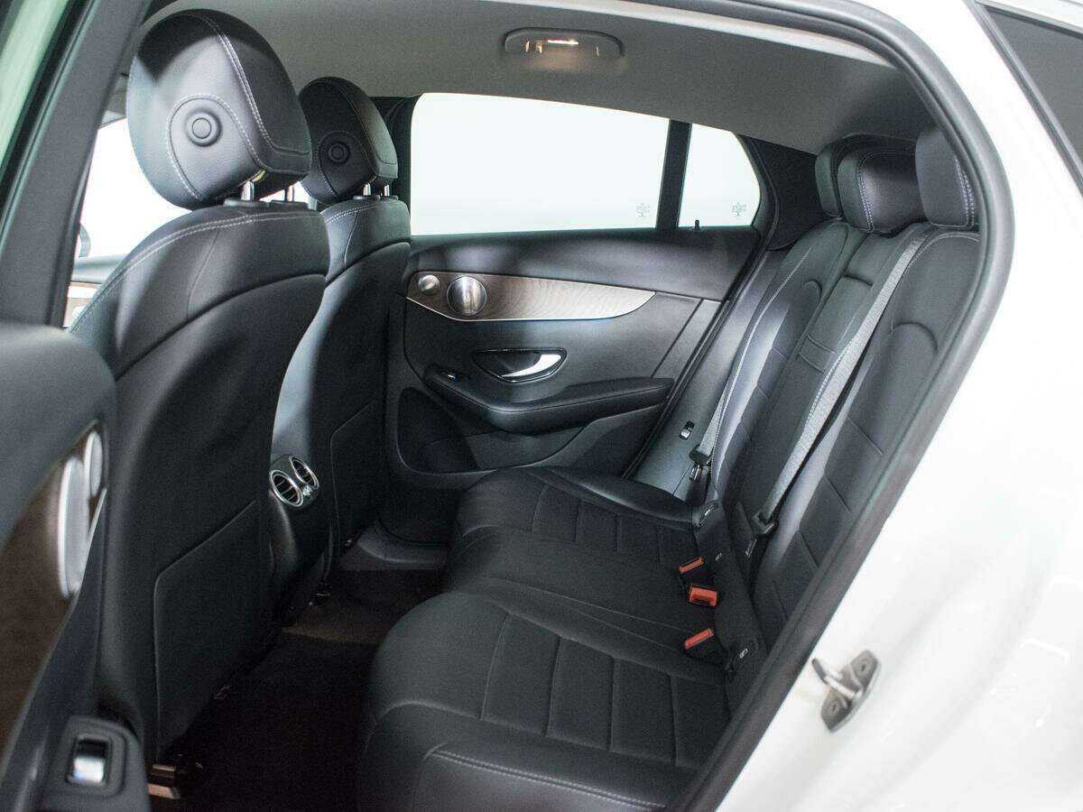 Mercedes-Benz GLC Coupe с пробегом — 2017 год. Фото: #7