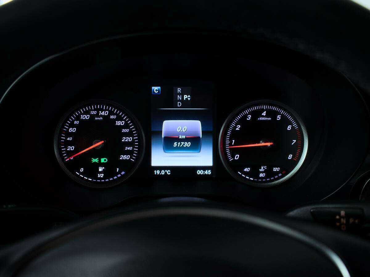 Mercedes-Benz GLC Coupe с пробегом — 2017 год. Фото: #8