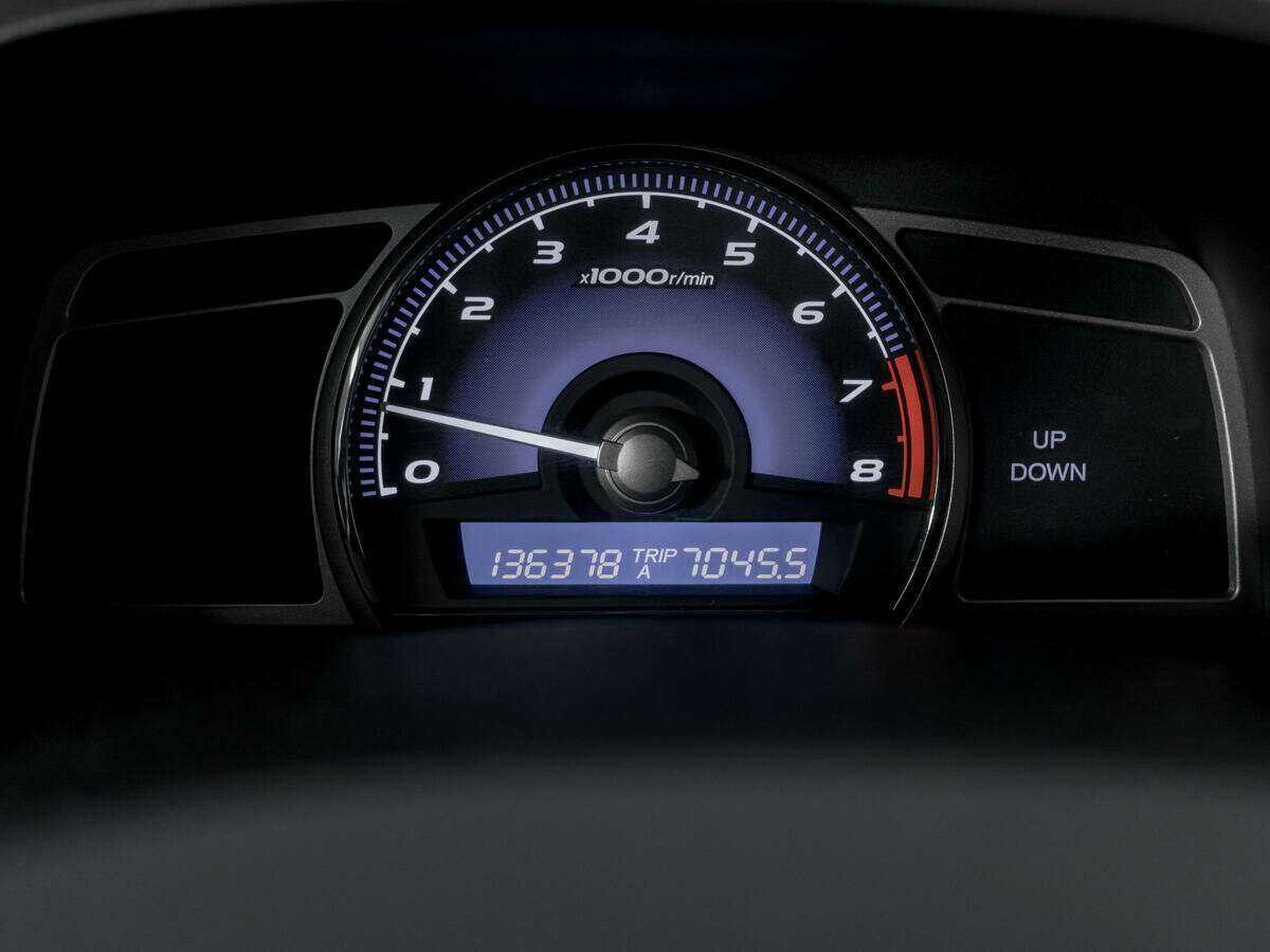 Honda Civic с пробегом — 2011 год. Фото: #9