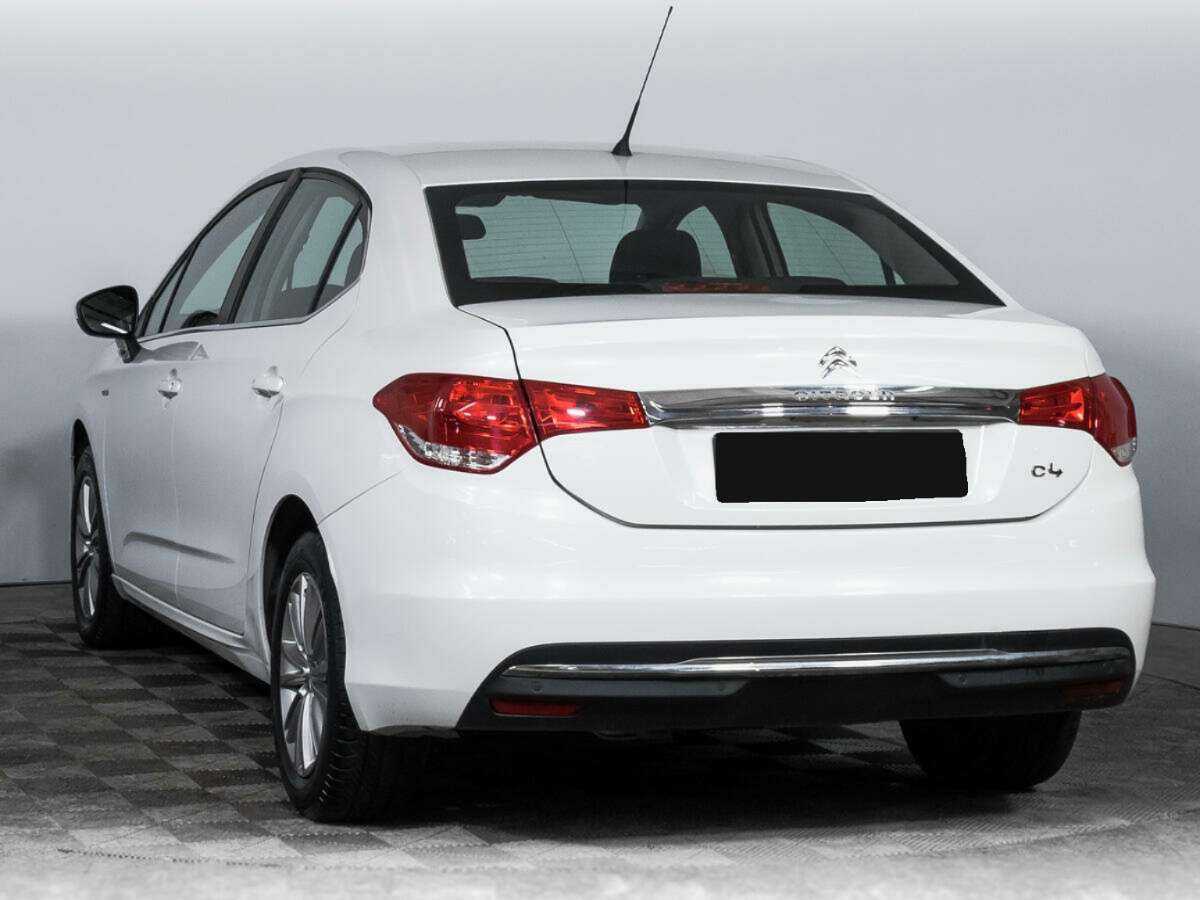 Citroen C4 с пробегом — 2016 год. Фото: #6