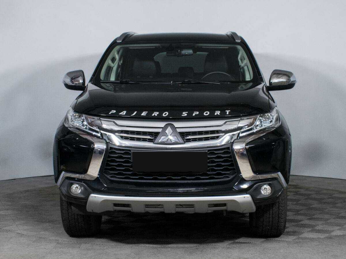 Mitsubishi Pajero Sport с пробегом — 2019 год. Фото: #1