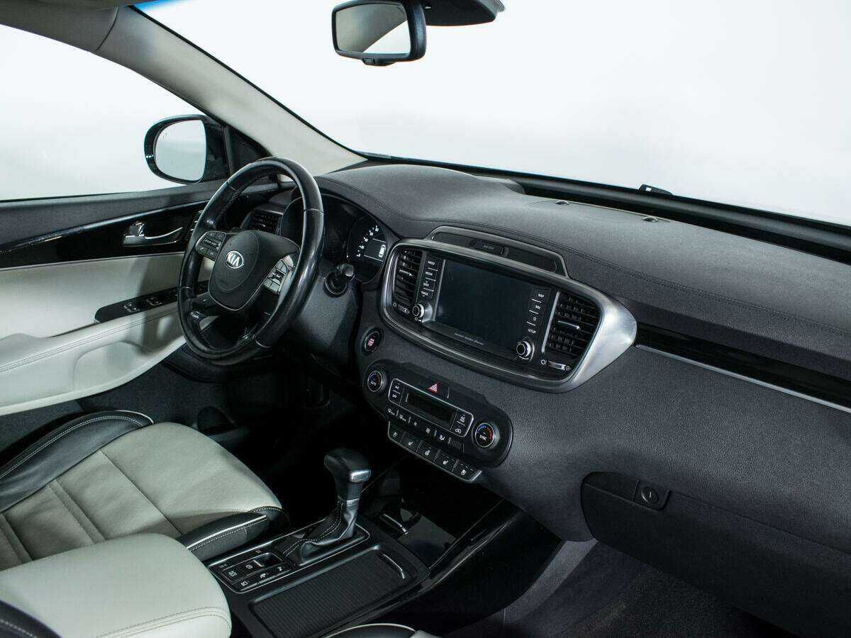 Kia Sorento с пробегом — 2018 год. Фото: #8