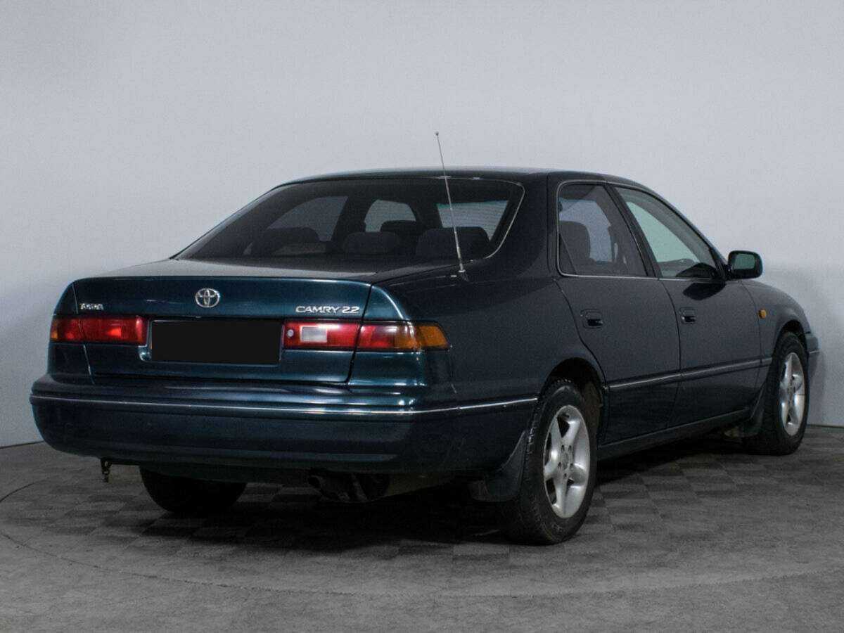 Toyota Camry с пробегом — 1998 год. Фото: #3