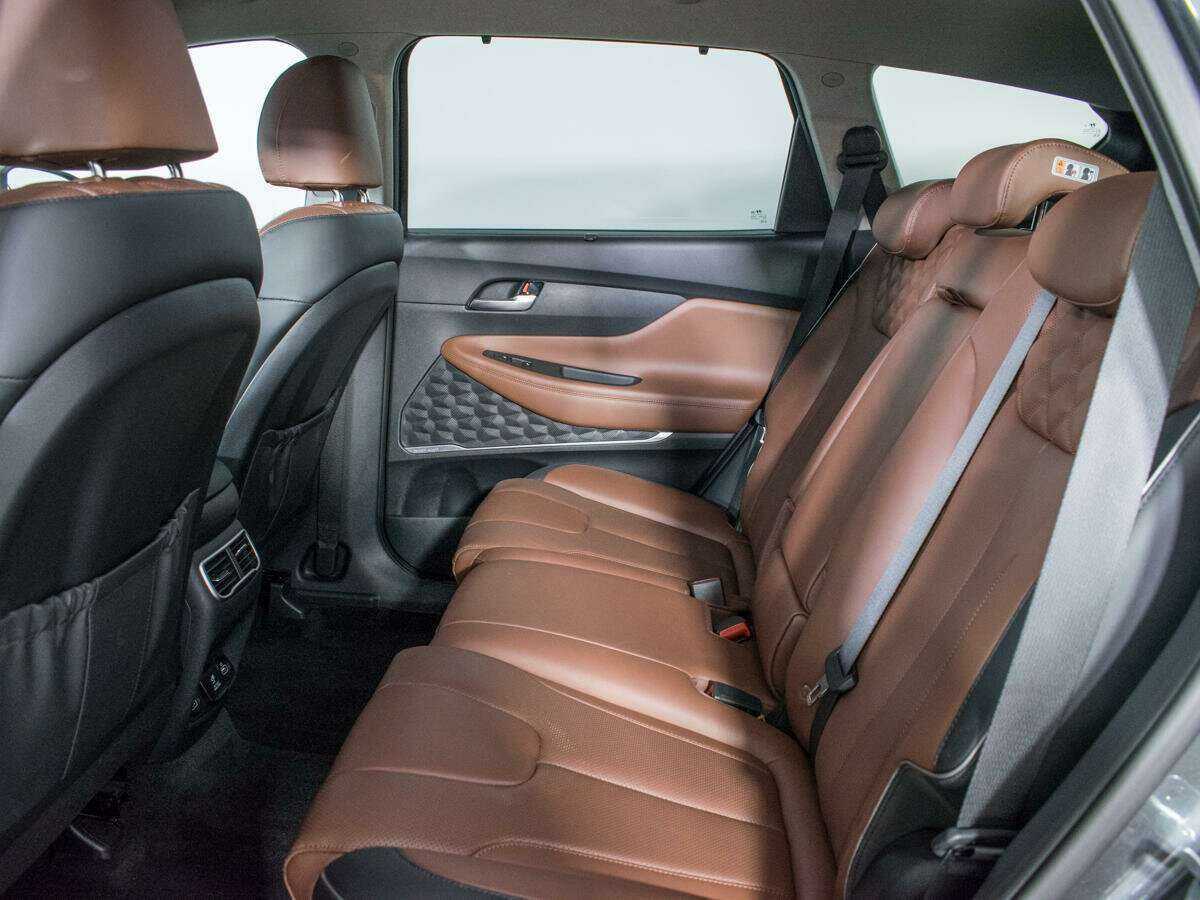Hyundai Santa Fe с пробегом — 2021 год. Фото: #8