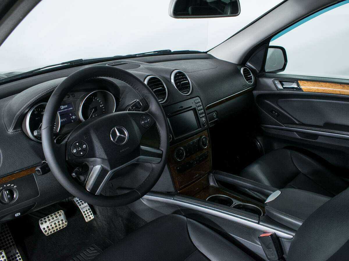 Mercedes-Benz GL-Класс с пробегом — 2009 год. Фото: #10