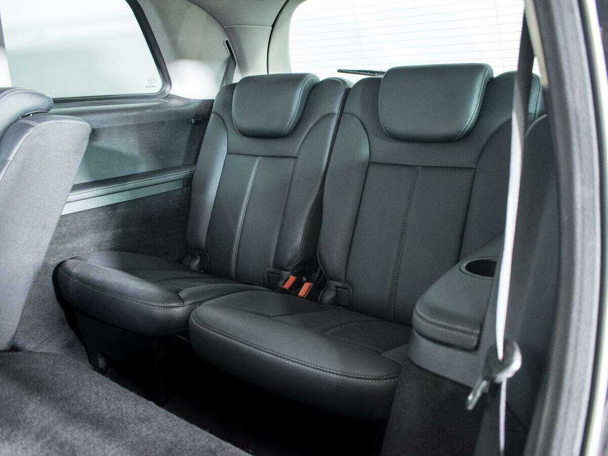 Mercedes-Benz GL-Класс с пробегом — 2009 год. Фото: #12