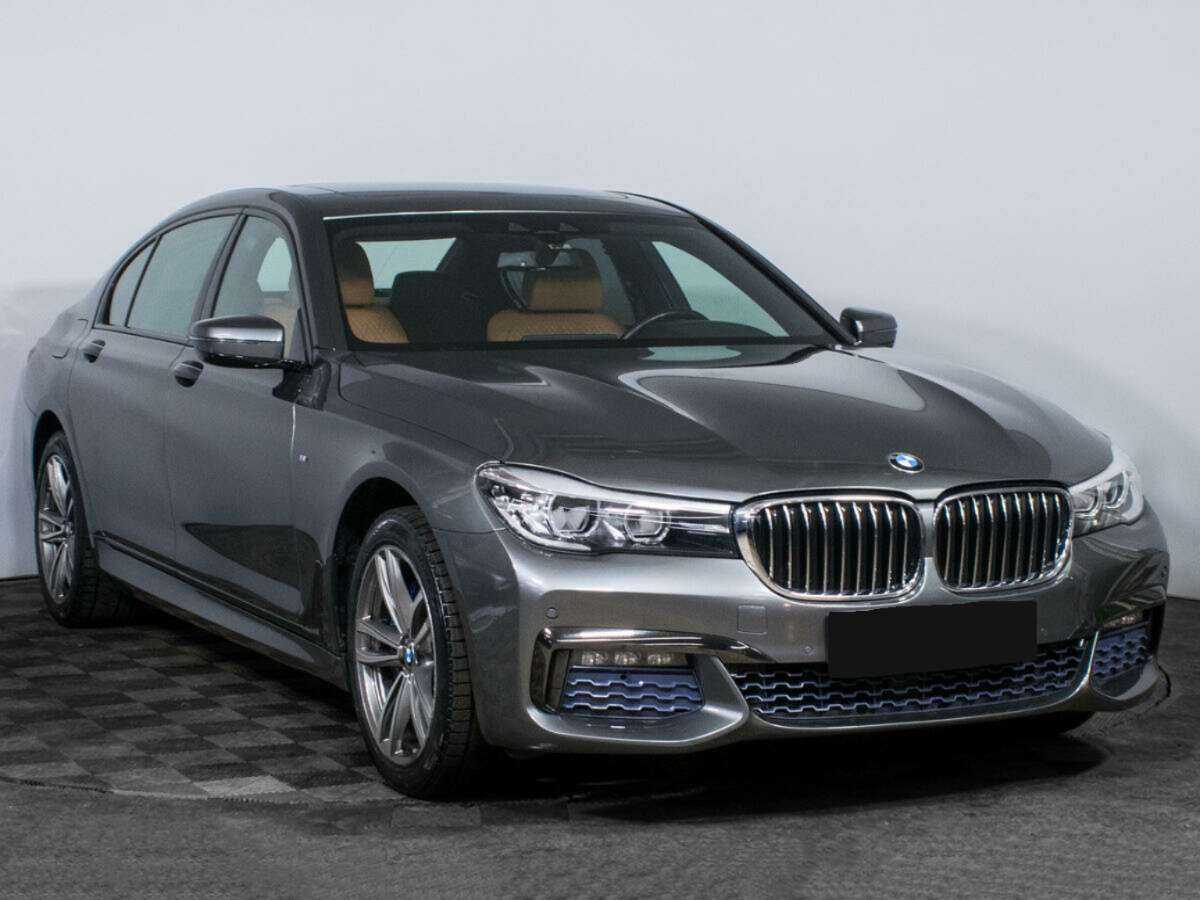 BMW 7 серии с пробегом — 2018 год. Фото: #2