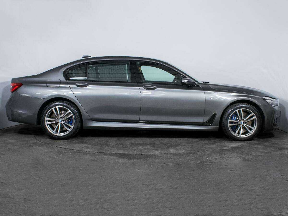 BMW 7 серии с пробегом — 2018 год. Фото: #3