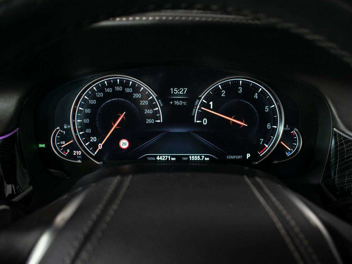 BMW 7 серии с пробегом — 2018 год. Фото: #10