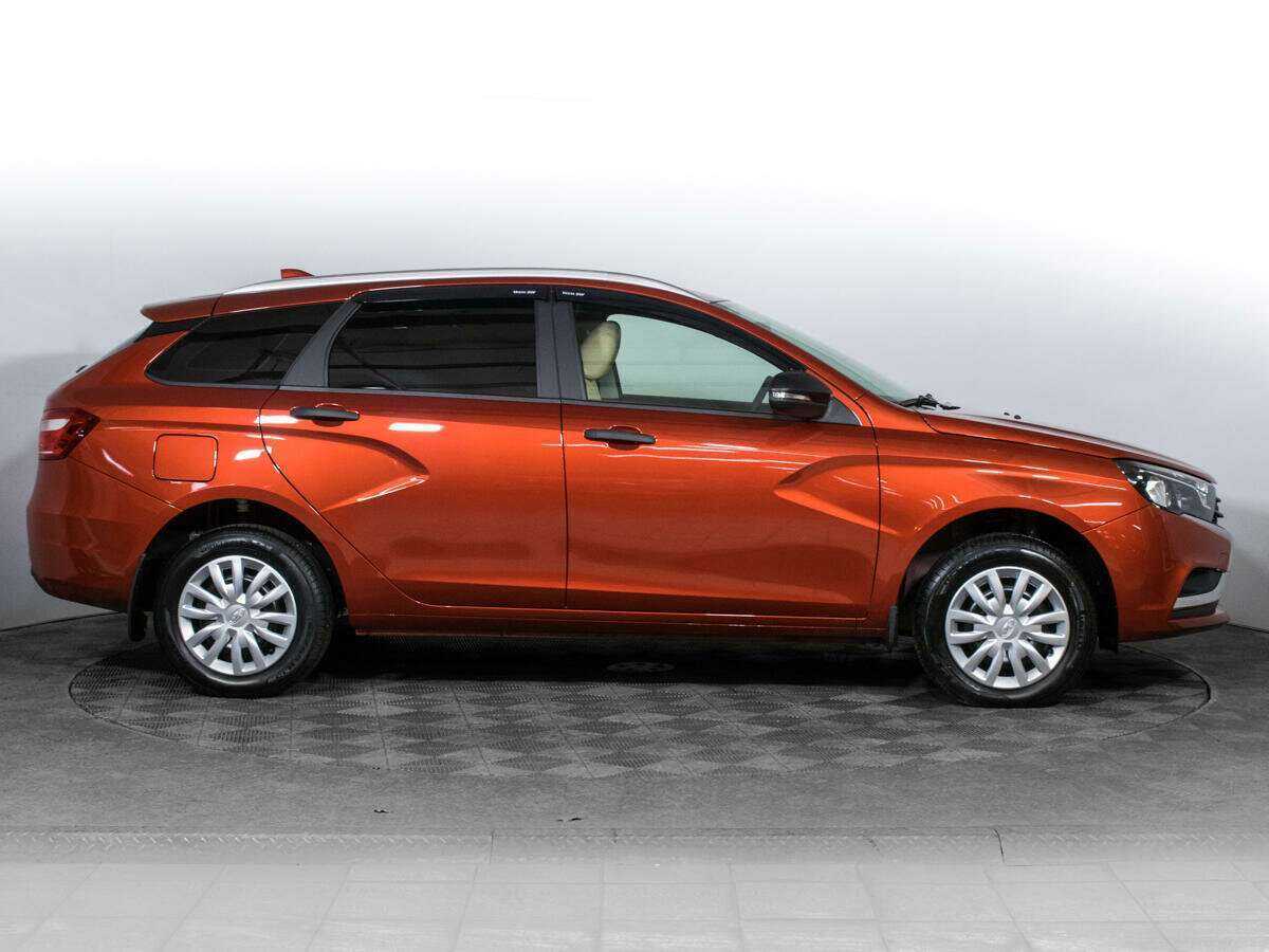 Lada (ВАЗ) Vesta с пробегом — 2021 год. Фото: #3