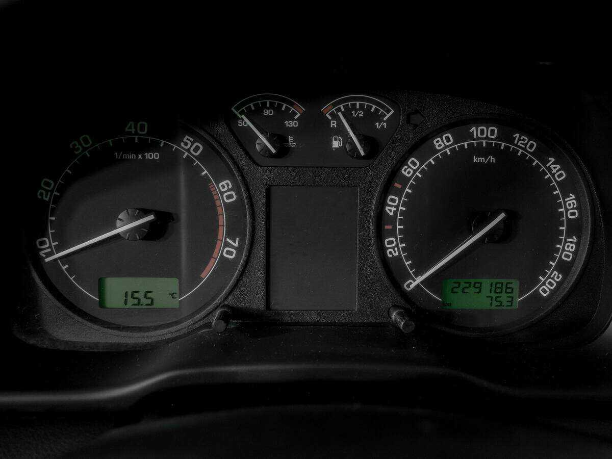 Skoda Octavia с пробегом — 2006 год. Фото: #10