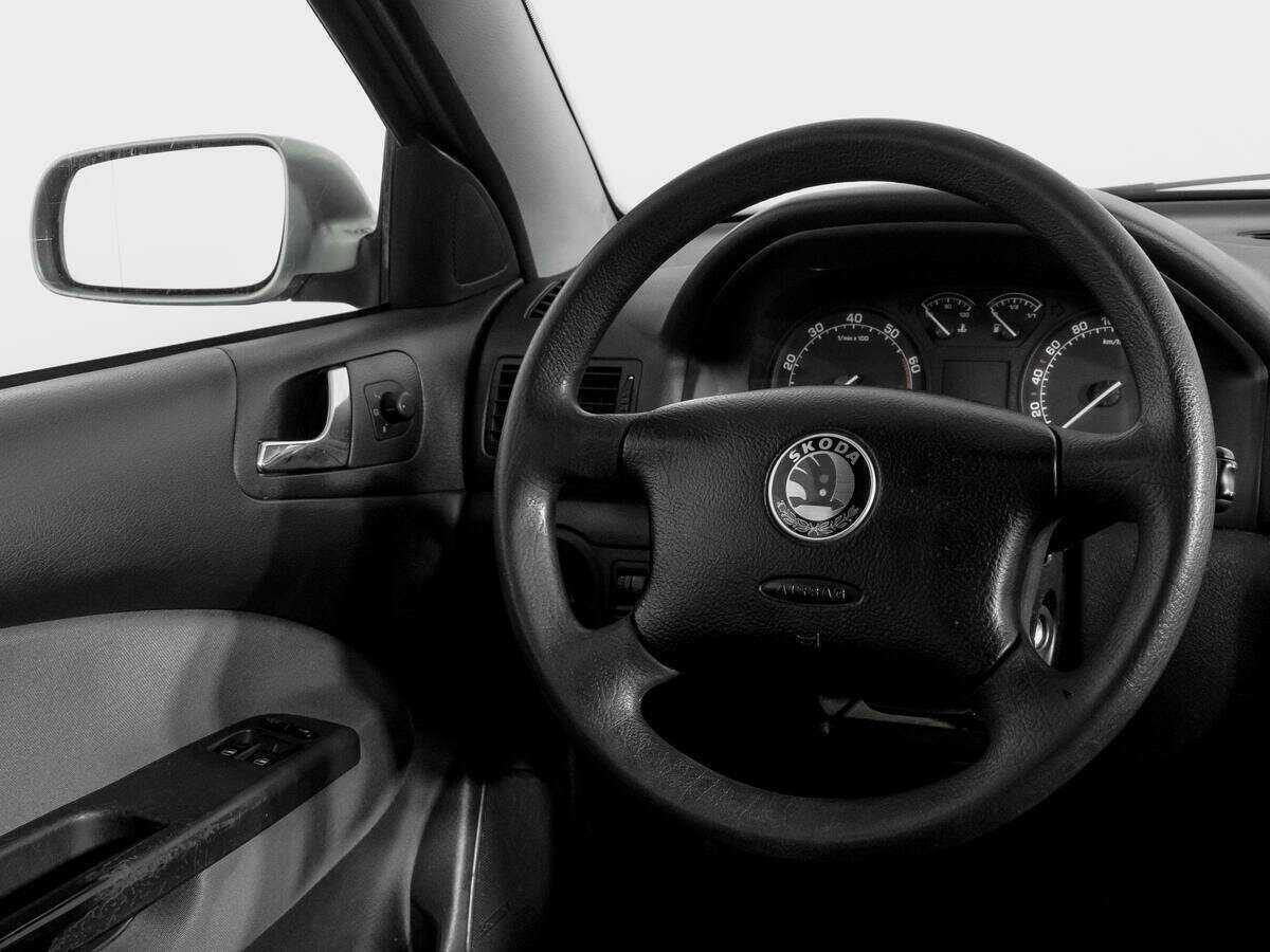 Skoda Octavia с пробегом — 2006 год. Фото: #14