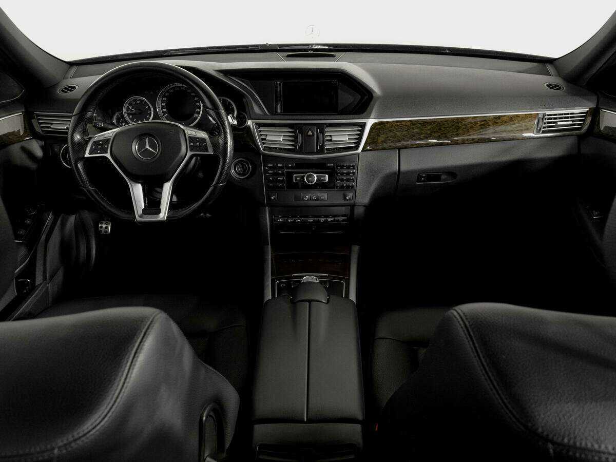 Mercedes-Benz E-Класс с пробегом — 2012 год. Фото: #11