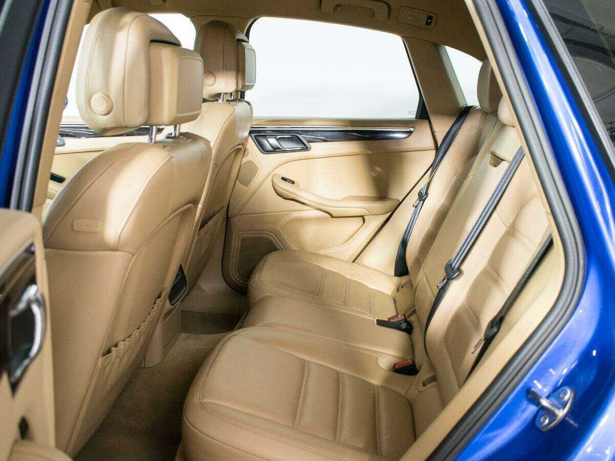 Porsche Macan с пробегом — 2015 год. Фото: #9