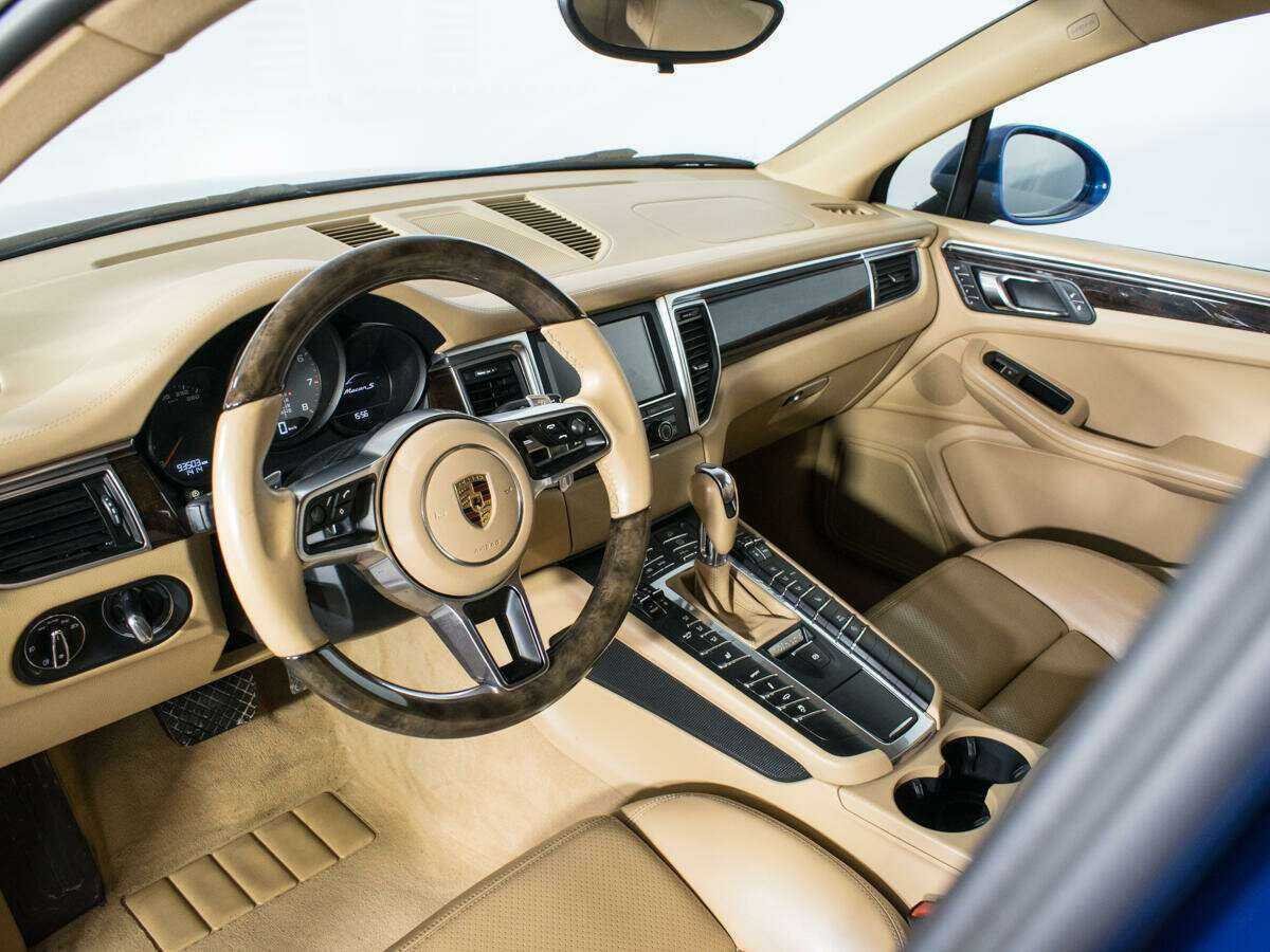 Porsche Macan с пробегом — 2015 год. Фото: #12