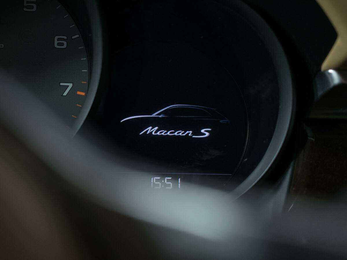 Porsche Macan с пробегом — 2015 год. Фото: #15