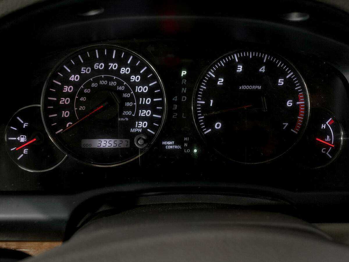 Lexus GX с пробегом — 2005 год. Фото: #10