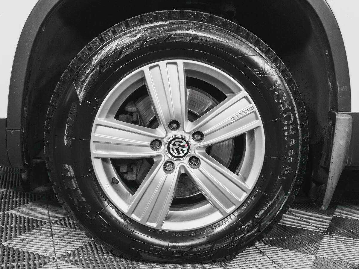 Volkswagen Tiguan с пробегом — 2012 год. Фото: #15