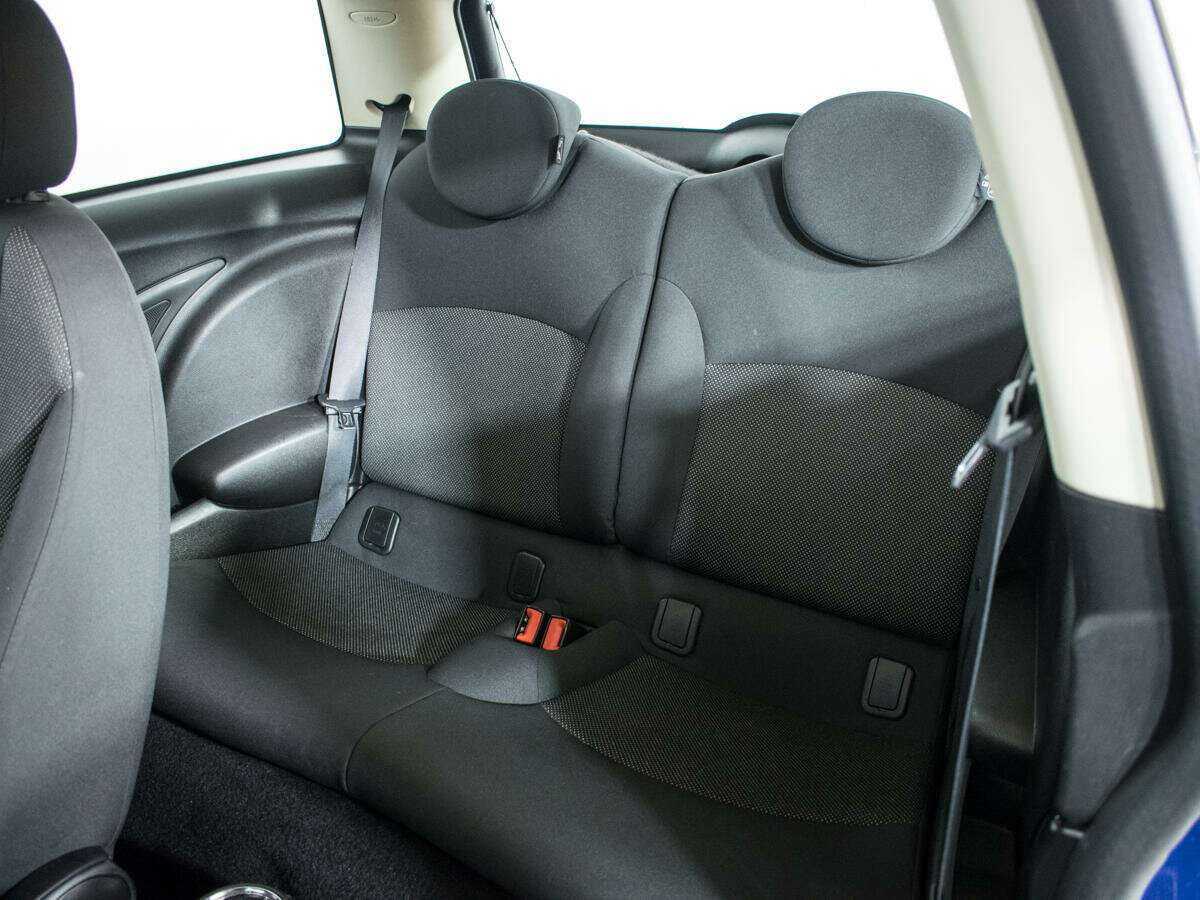 Mini Hatch с пробегом — 2013 год. Фото: #9