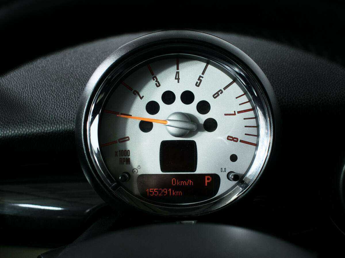 Mini Hatch с пробегом — 2013 год. Фото: #10