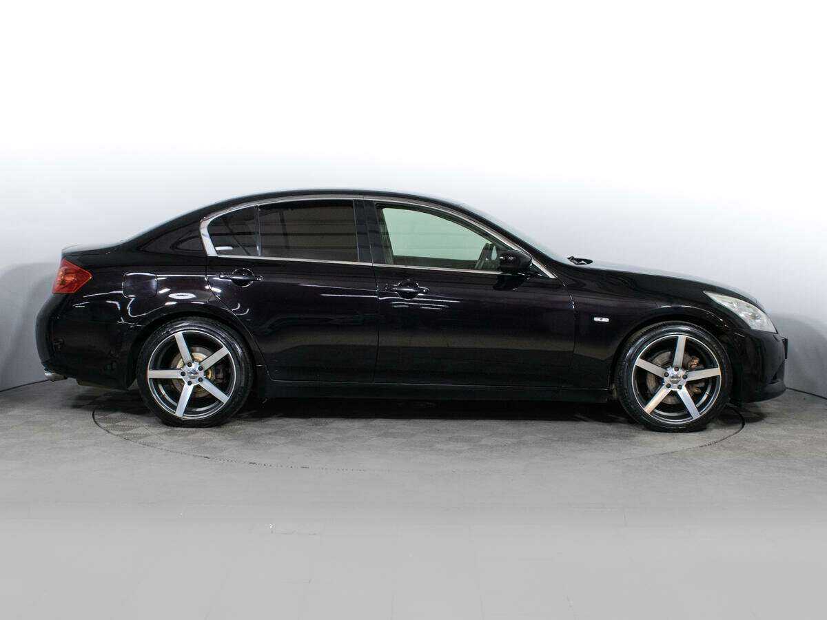 Infiniti G с пробегом — 2013 год. Фото: #3