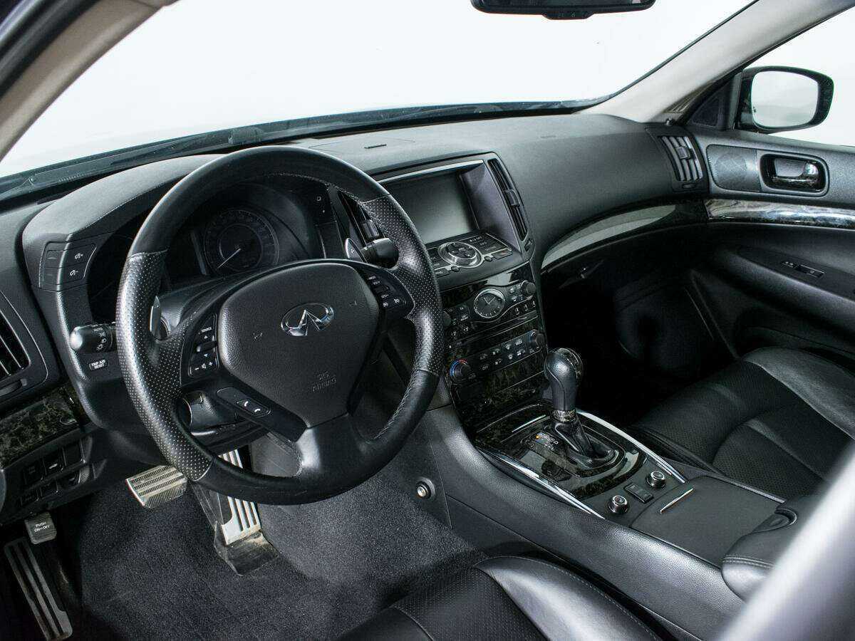 Infiniti G с пробегом — 2013 год. Фото: #12