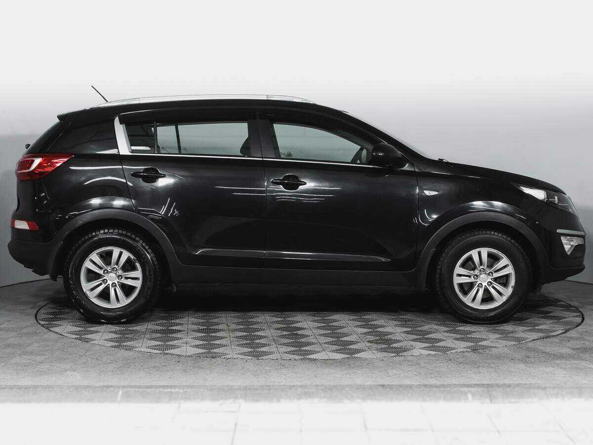 Kia Sportage с пробегом — 2010 год. Фото: #3