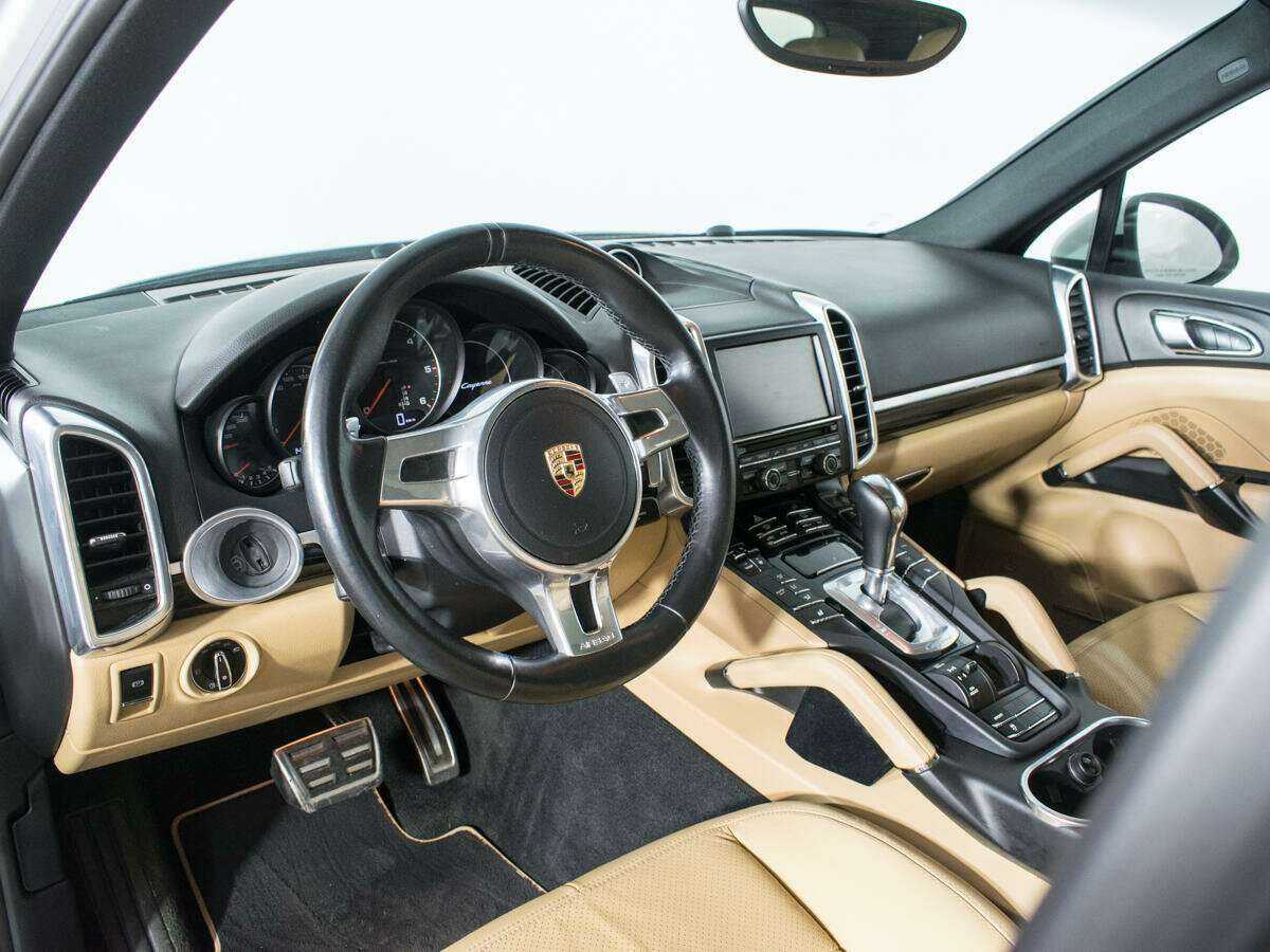 Porsche Cayenne с пробегом — 2014 год. Фото: #12