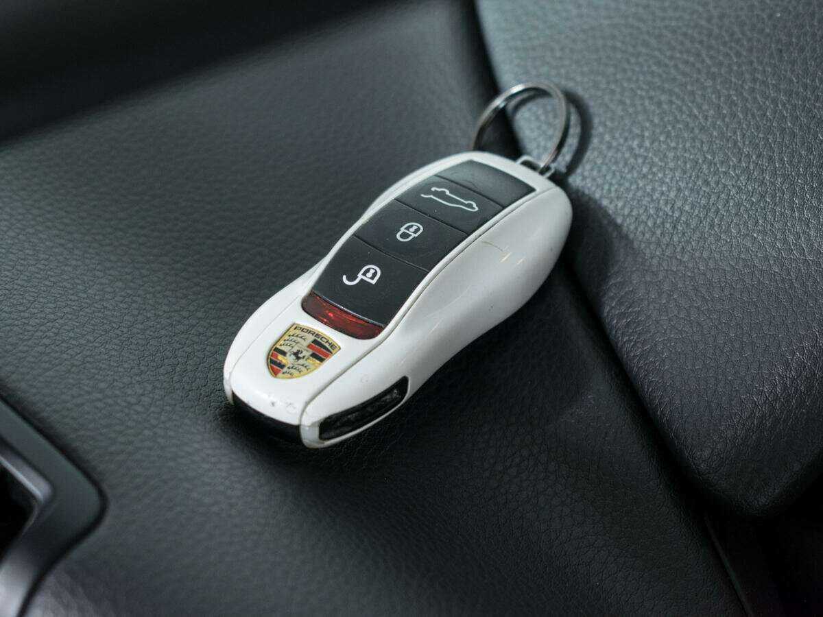 Porsche Cayenne с пробегом — 2014 год. Фото: #15