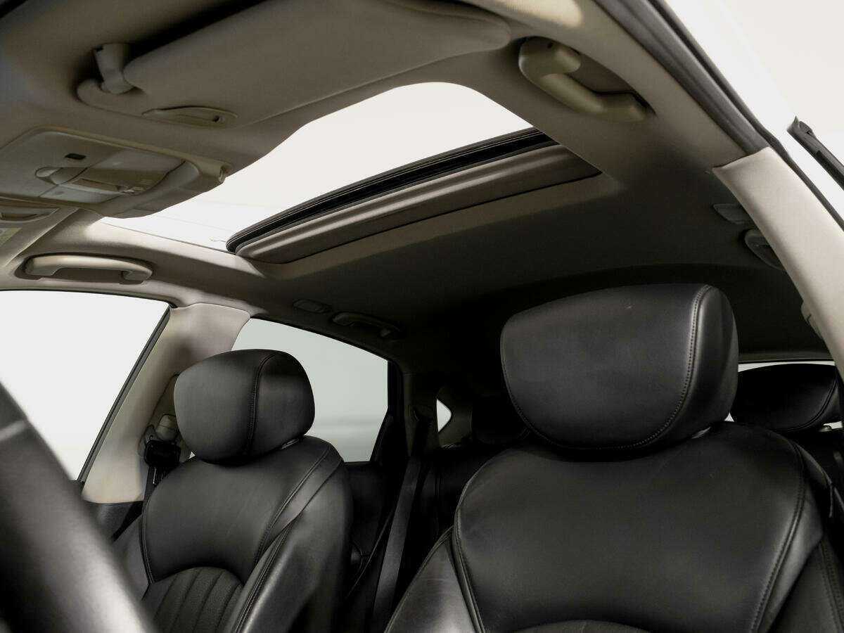 Infiniti QX50 с пробегом — 2014 год. Фото: #13