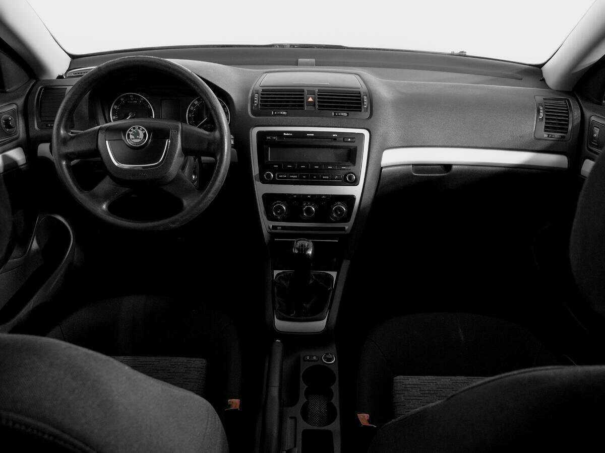 Skoda Octavia с пробегом — 2009 год. Фото: #11