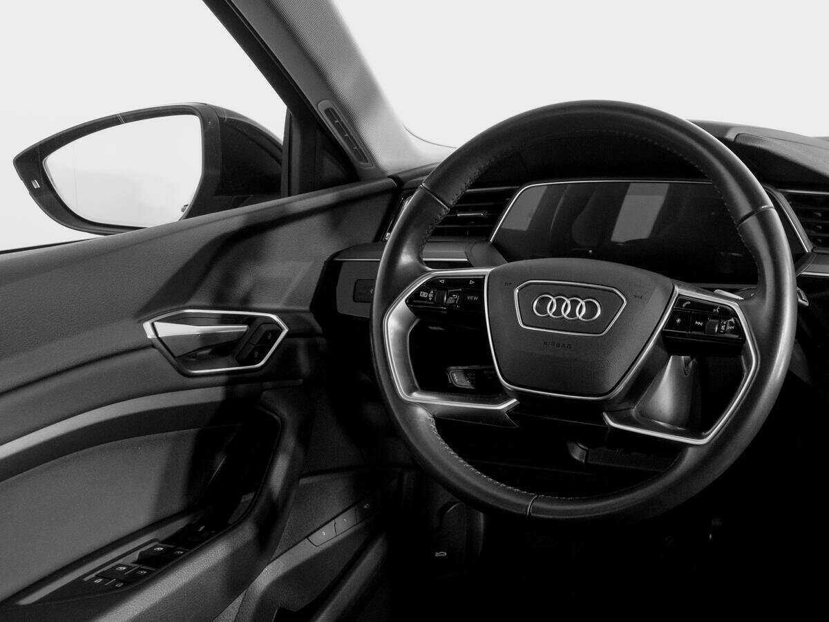 Audi e-tron с пробегом — 2020 год. Фото: #14